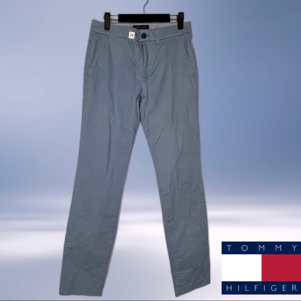 TOMMY HILFIGER MENS LIGHT BLUE SLIM FIT CHINOS SIZE 28/32/ LIKE NEW